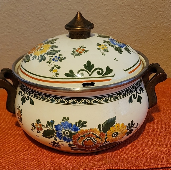 Vintage Germany ASTA 1851 Floral Metal Enamel Lid HANDLES BENIFITS CHARITY - Picture 3 of 9